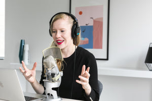 Quickly gain the insights and knowledge from the top Shopify and business podcasts
